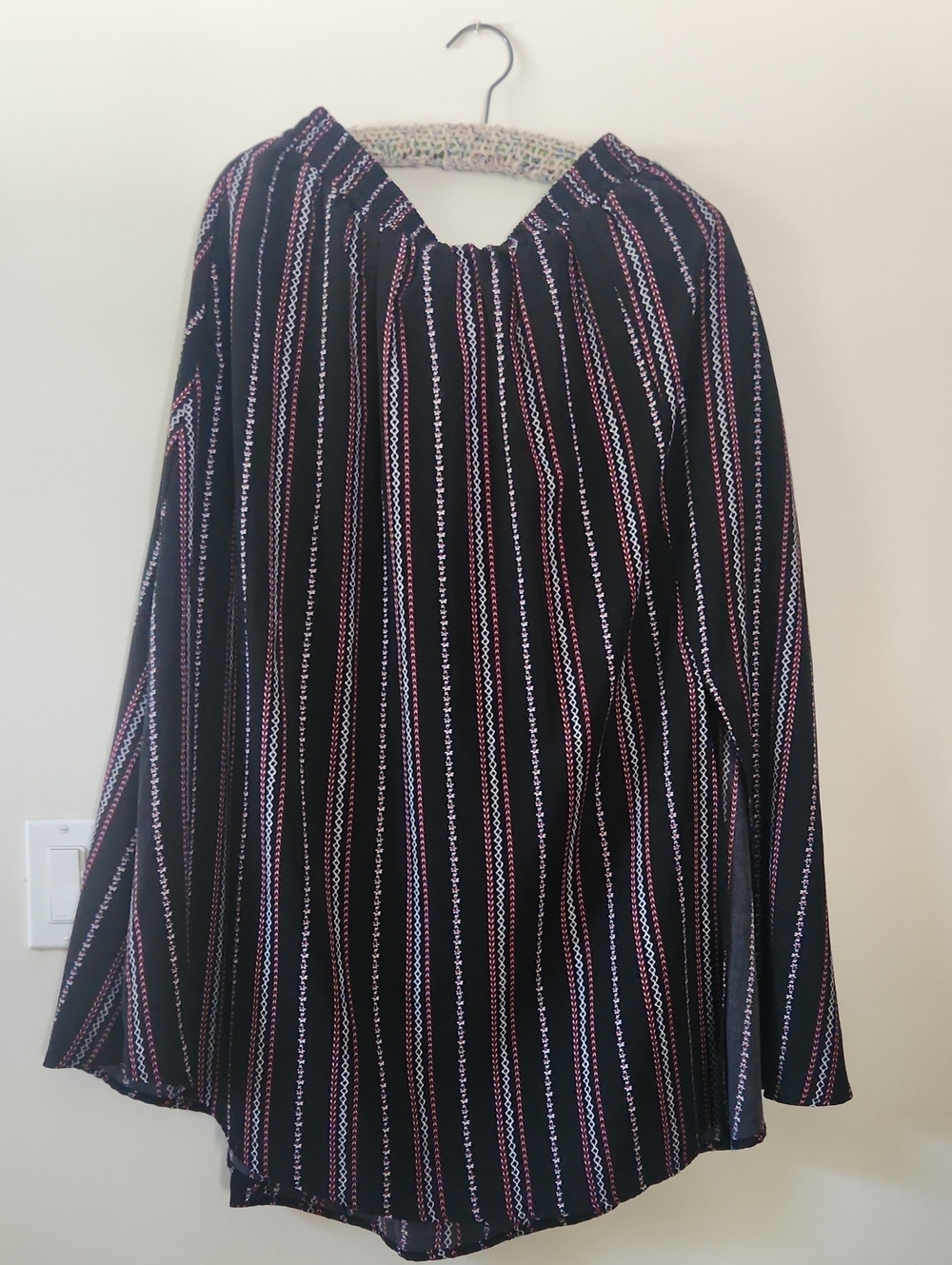 BloomChic Black Red & White Vertical Stripes Skirt With Pockets And 1 Side Slit